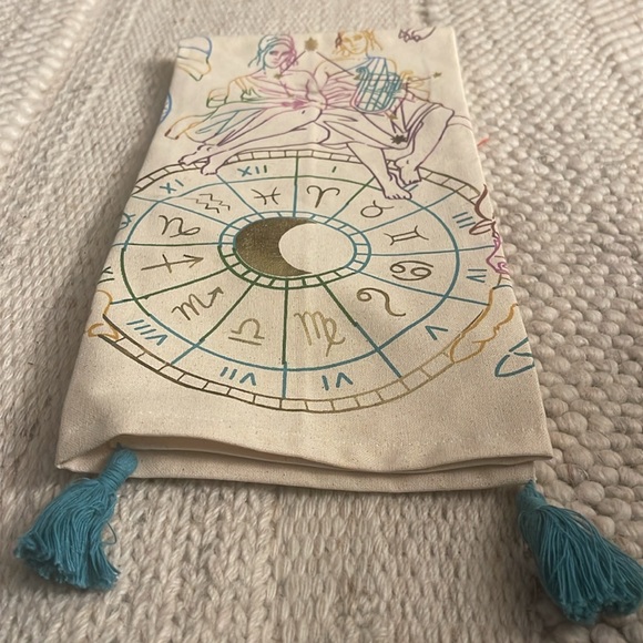 Zodiac Patterned Kitchen Towel - Picture 2 of 6